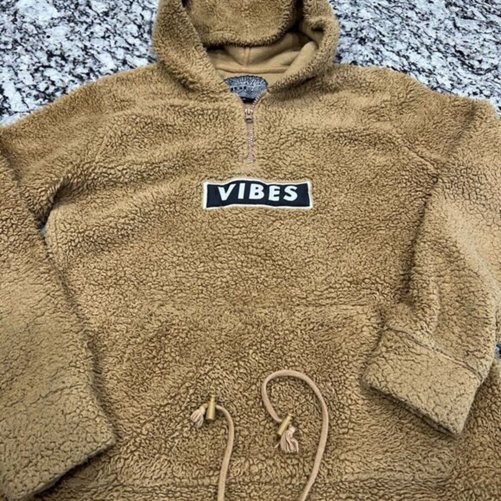 Brooklyn Cloth Fuzzy 1/4 Zip Fleece Small. "vibes"